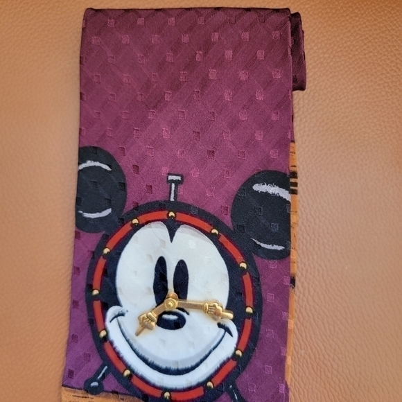 DISNEY Vintage Mickey 3D Clock hand - Father Time Silk Tie - Picture 10 of 11